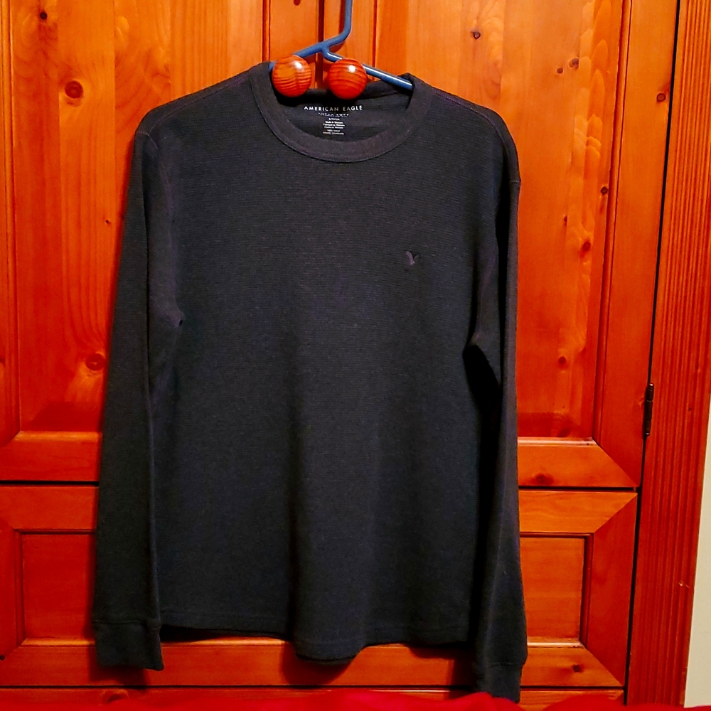 Mens American Eagle Super Soft long sleeve shirt